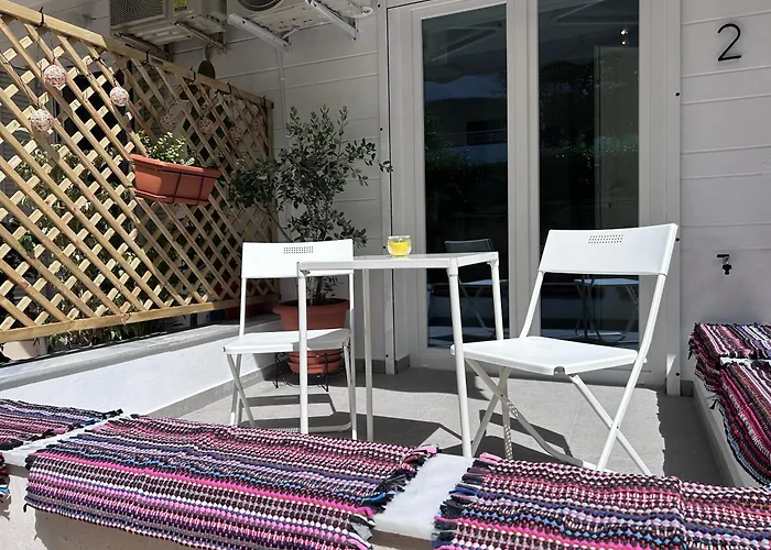 Flisvos Beach Studio