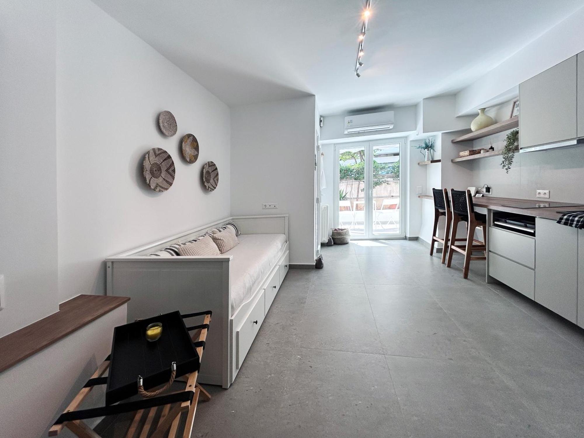 Flisvos Apartment